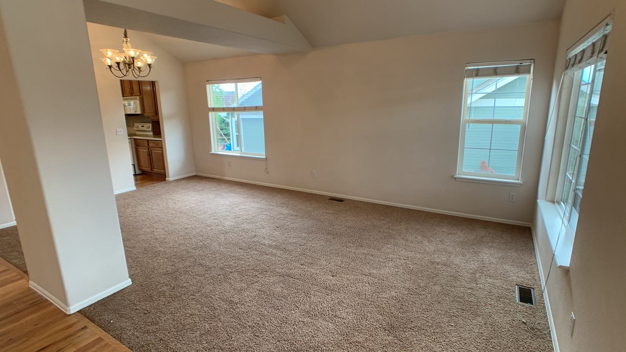 452 Fox Run Cir - Photo 3 of 12