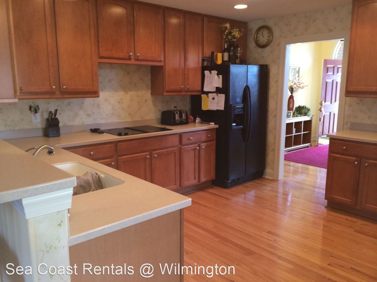 212 Estuary Ct - Photo 2 of 13