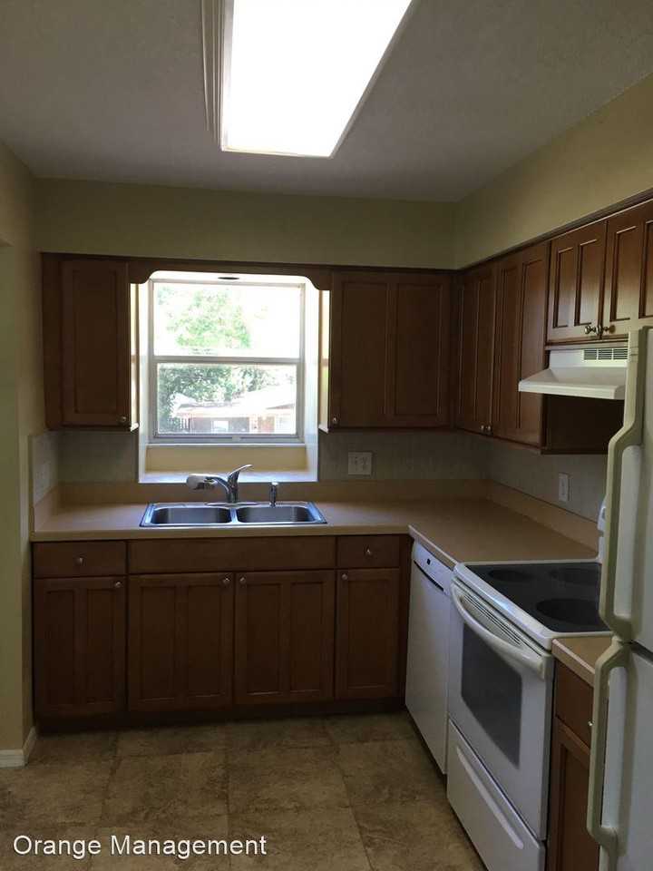 114 W Winter Park St - Photo 3 of 10