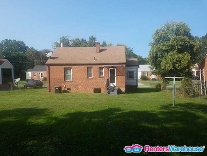 3133 Maurice Ave - Photo 2 of 9