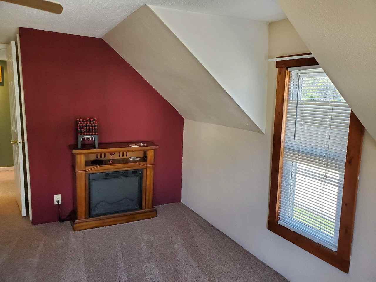 300 Oak Ave Sw - Photo 3 of 36