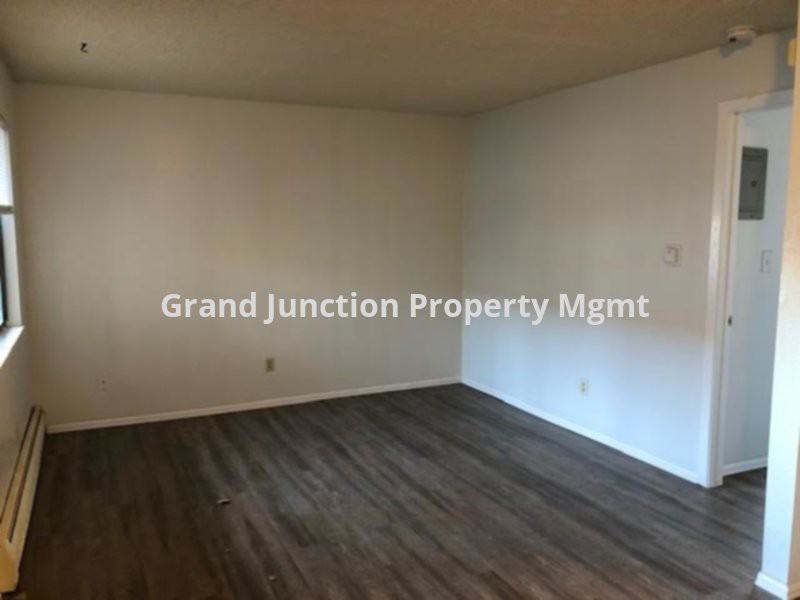 1250 Bookcliff Ave #12 - Photo 3 of 7