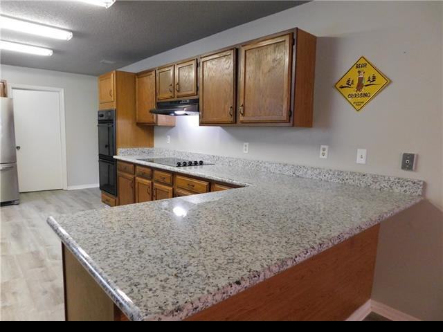 21014 Lincoln St - Photo 3 of 20