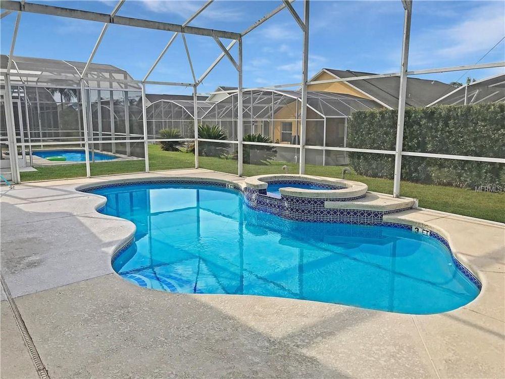 235 Tivoli Cir - Photo 2 of 10