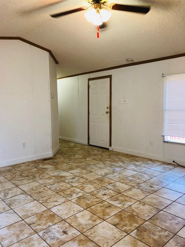 3895 Paynes Mill Rd - Photo 3 of 26