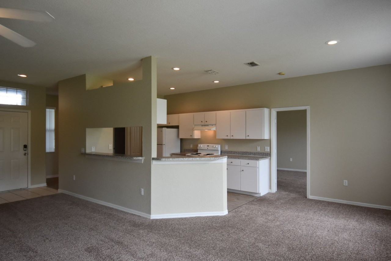 2739 Berkford Cir - Photo 2 of 15