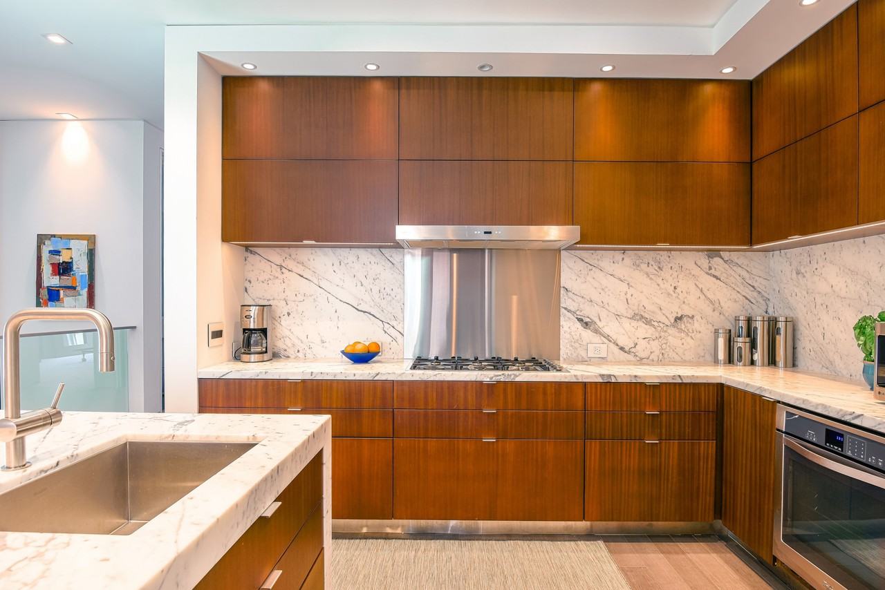 1839 Stockton St - Photo 2 of 20