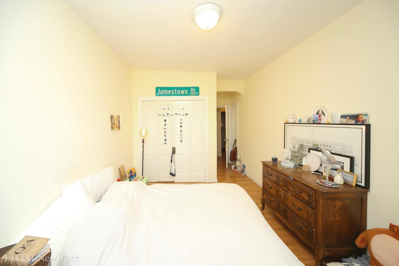 83 E 7th St #5A - Photo 3 of 7