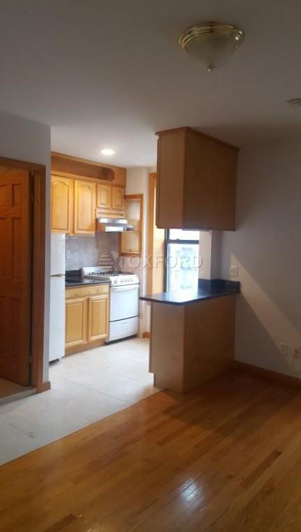 85 Kenmare St #28