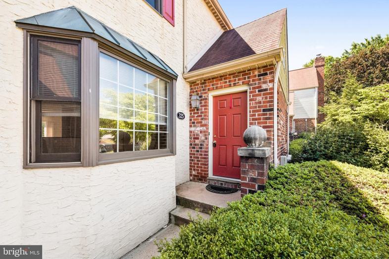 325 Norris Hall Ln, Norristown, PA 19403 3 Bedroom House for 1,850