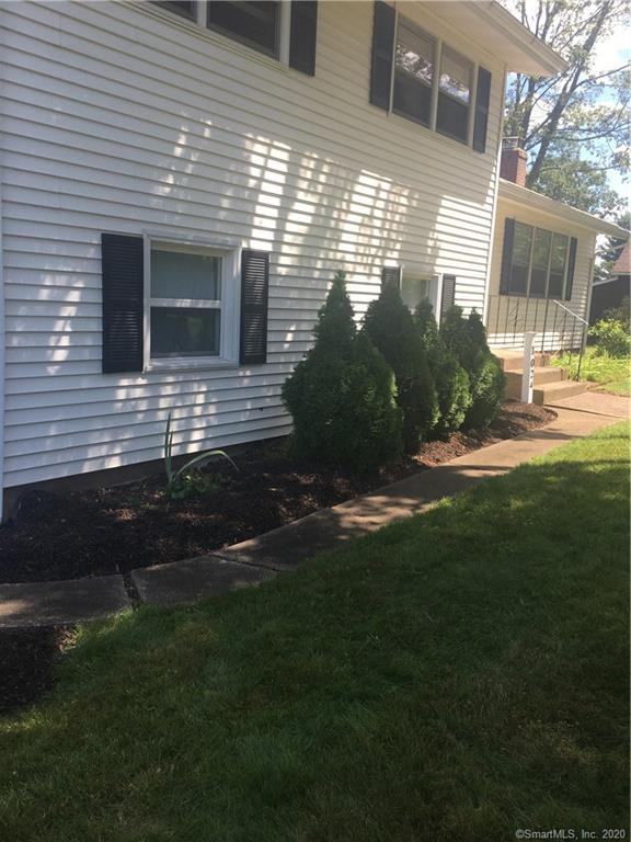 1024 Poquonock Ave - Photo 3 of 17