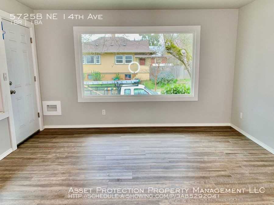 5725B Ne 14th Ave - Photo 2 of 13