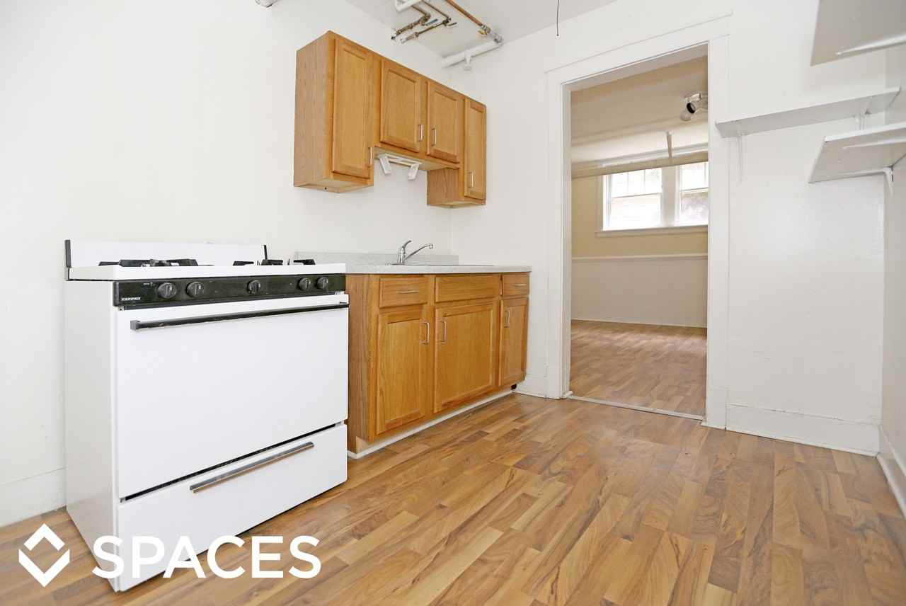 3817 North Lawndale - Photo 2 of 10