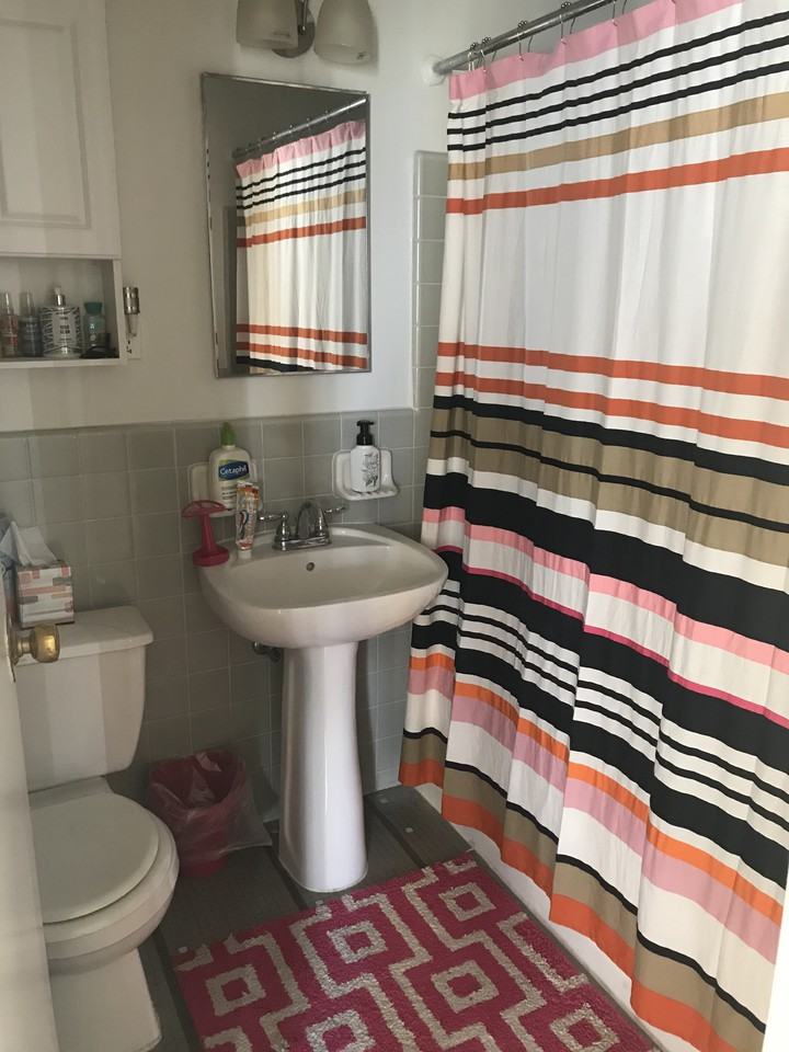 432 South Curson Avenue - Photo 3 of 6