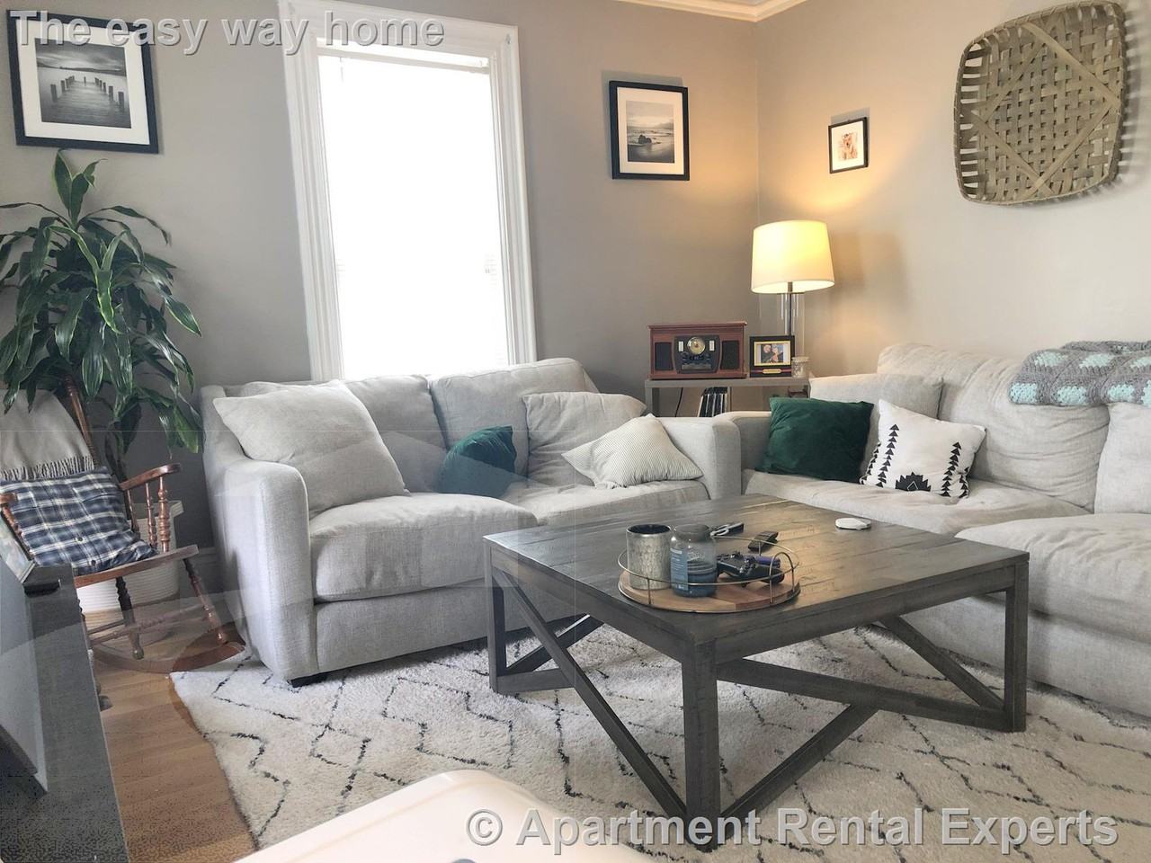 380 Highland Ave #1 - Photo 5 of 18