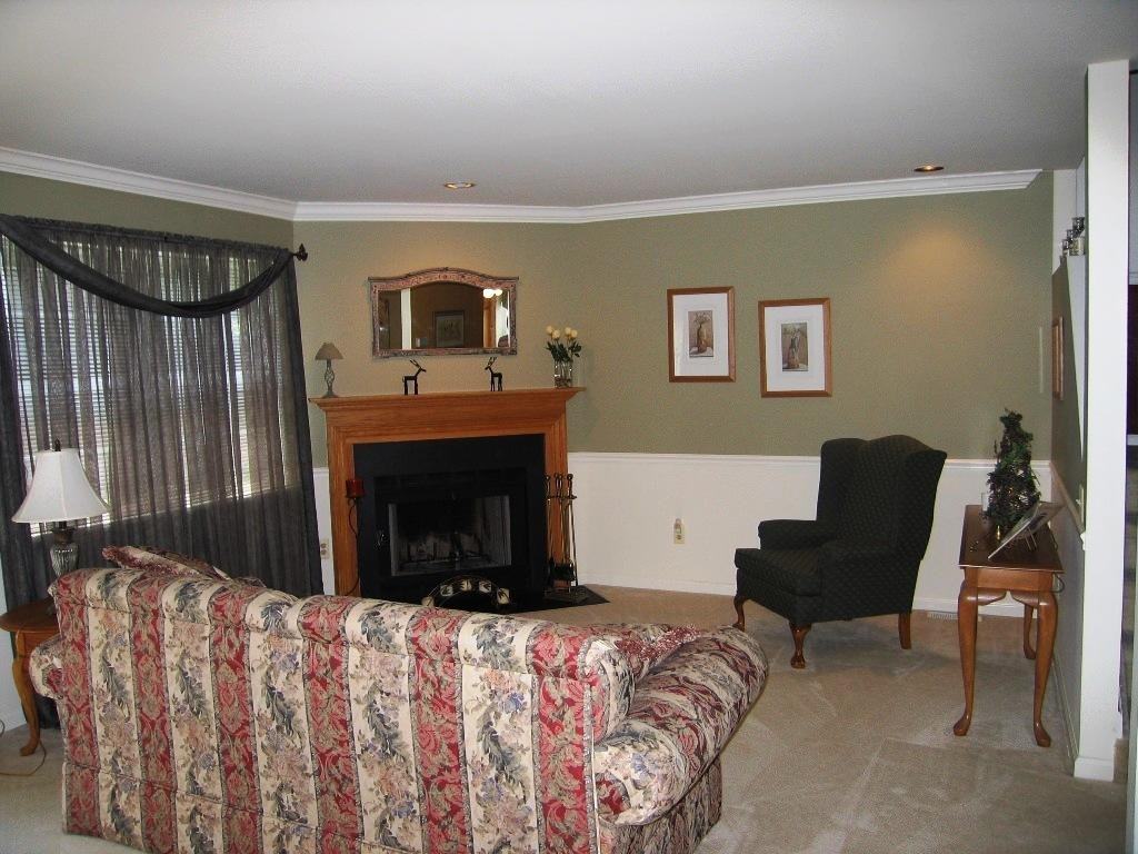 27 Spruce Terrace #27 - Photo 3 of 10