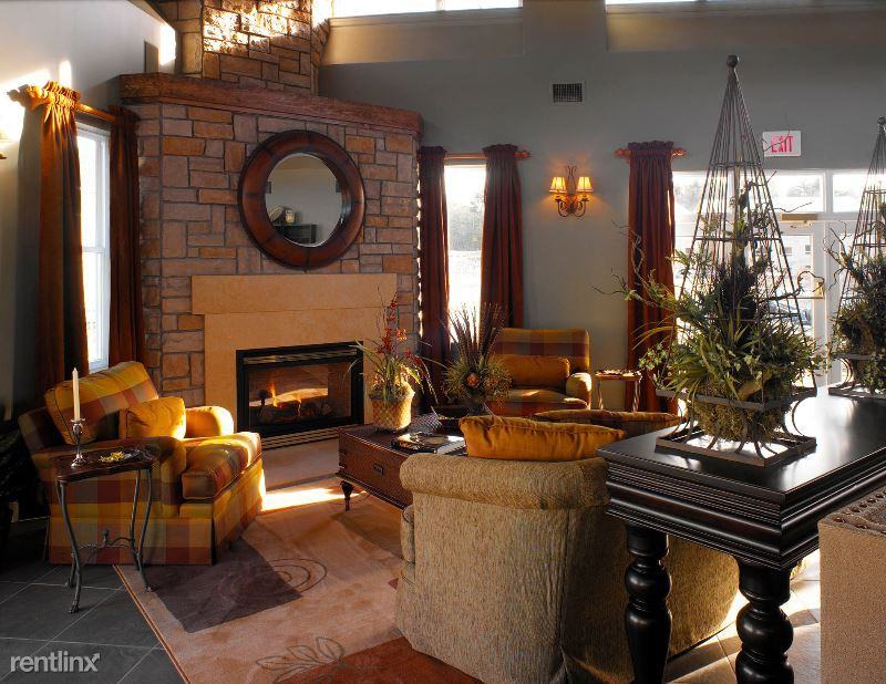 373 Chestnut Farm Way - Photo 3 of 11