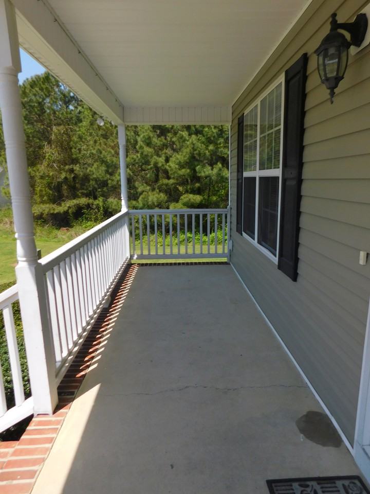 212 Wimbledon Ct - Photo 2 of 20