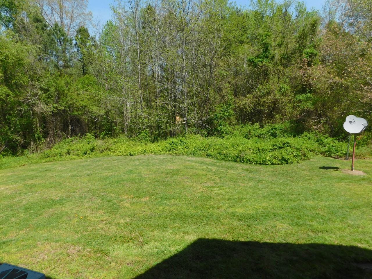 212 Wimbledon Ct - Photo 7 of 20