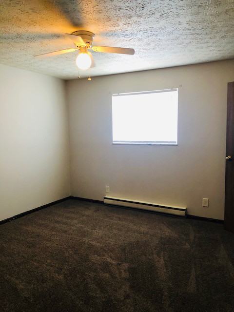 661 Kingsford Rd - Photo 3 of 5