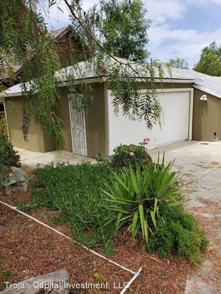 23615 Clover Trl - Photo 2 of 34