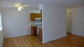 featured image of 5633 N Winthrop Ave