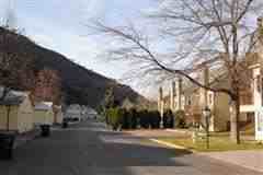 1891 E Broadway St - Photo 2 of 17