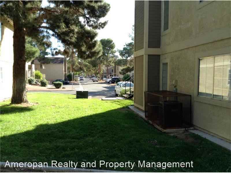 4672 Krissylouise Way - Photo 3 of 16