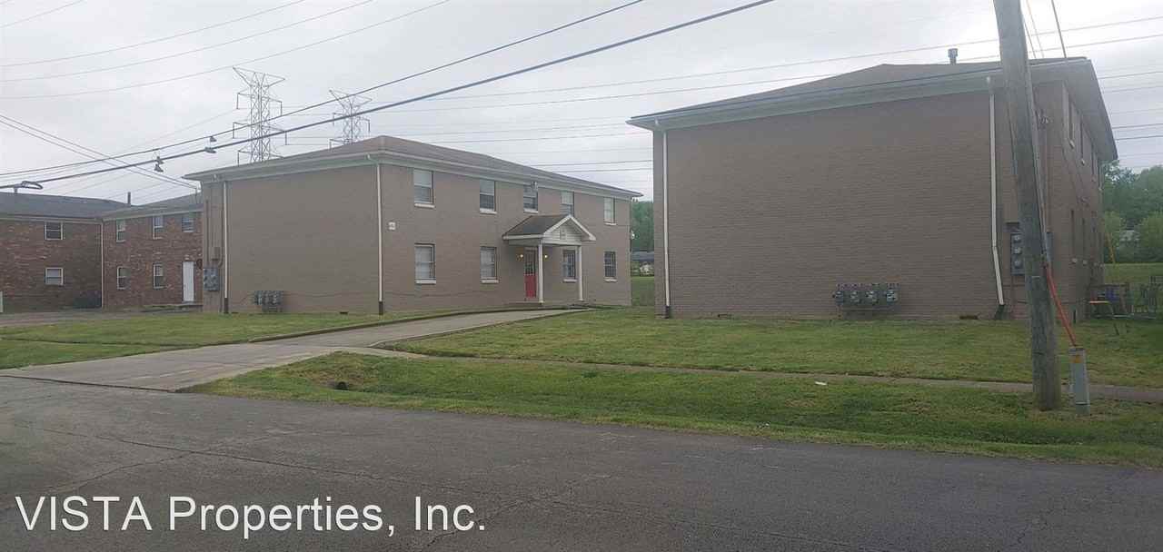 4911 Saddlebrook Lane - Photo 2 of 15