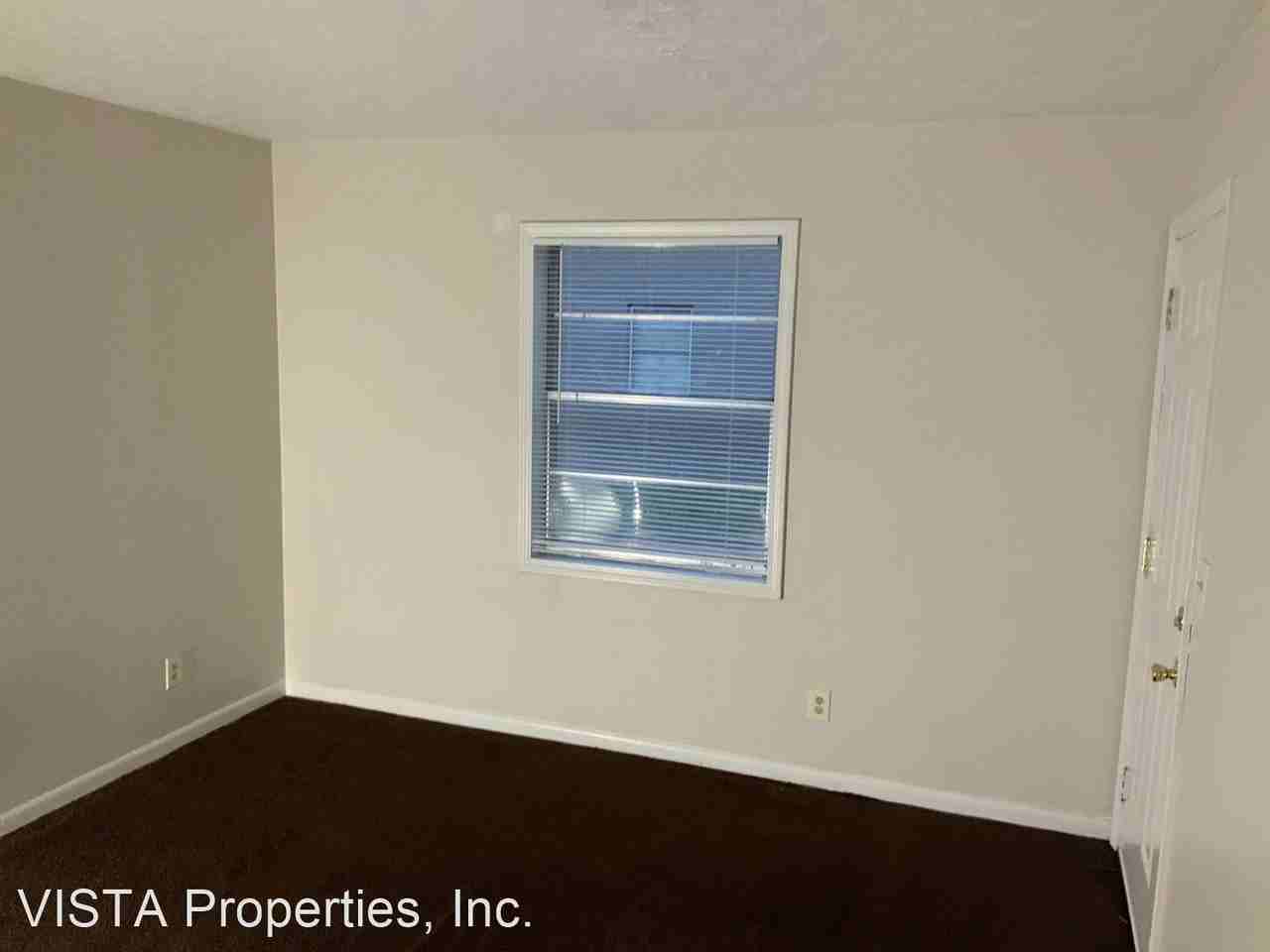 4911 Saddlebrook Lane - Photo 3 of 15