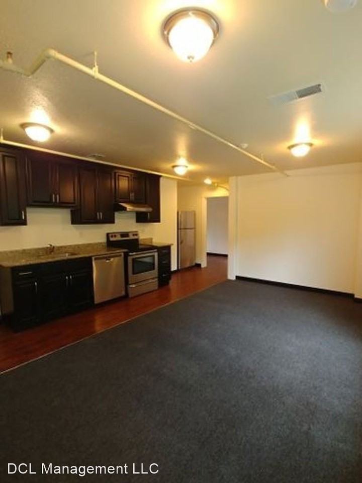 301 W. North Bend Way - Photo 2 of 4