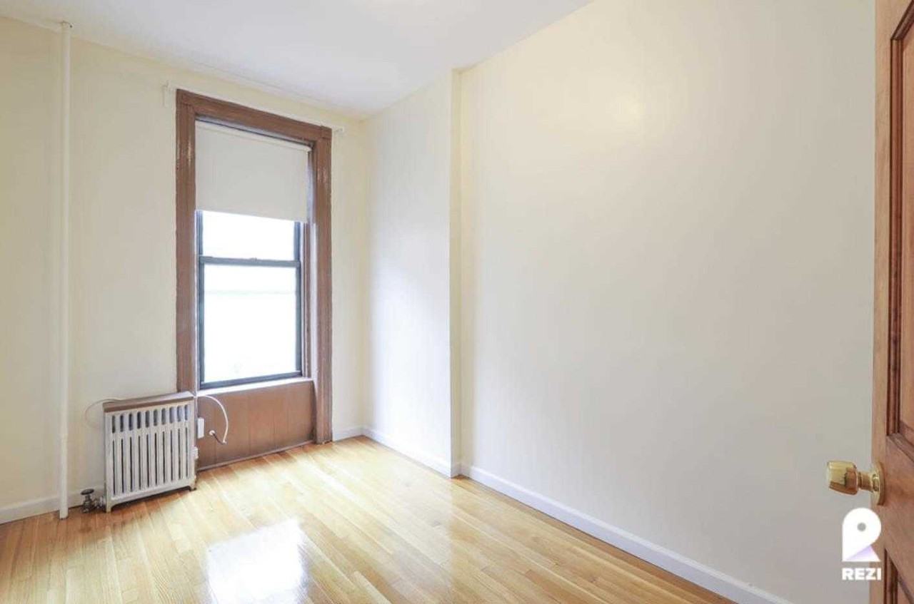 249 11th St Apt 2 - Photo 3 of 10