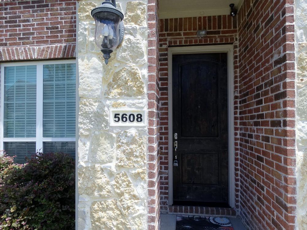 5608 Broadgreen Rd - Photo 2 of 24