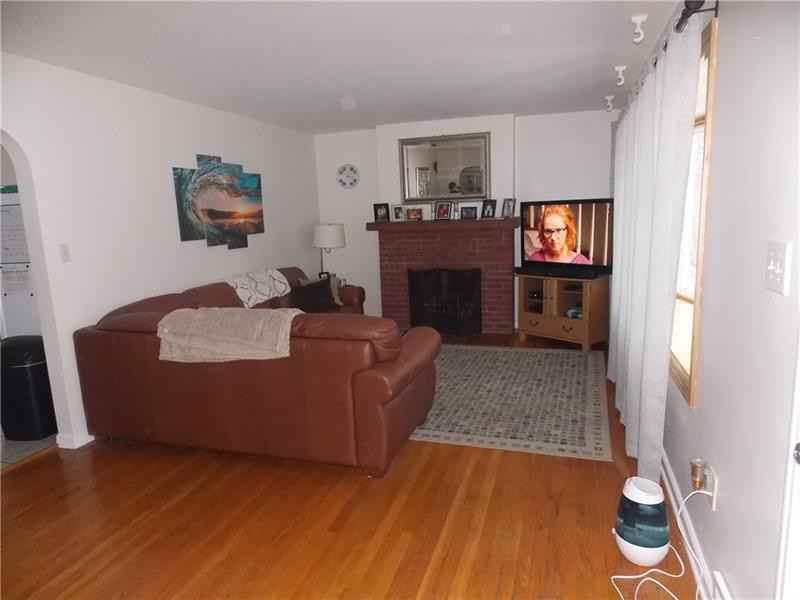 511 Pearl Ave - Photo 3 of 22
