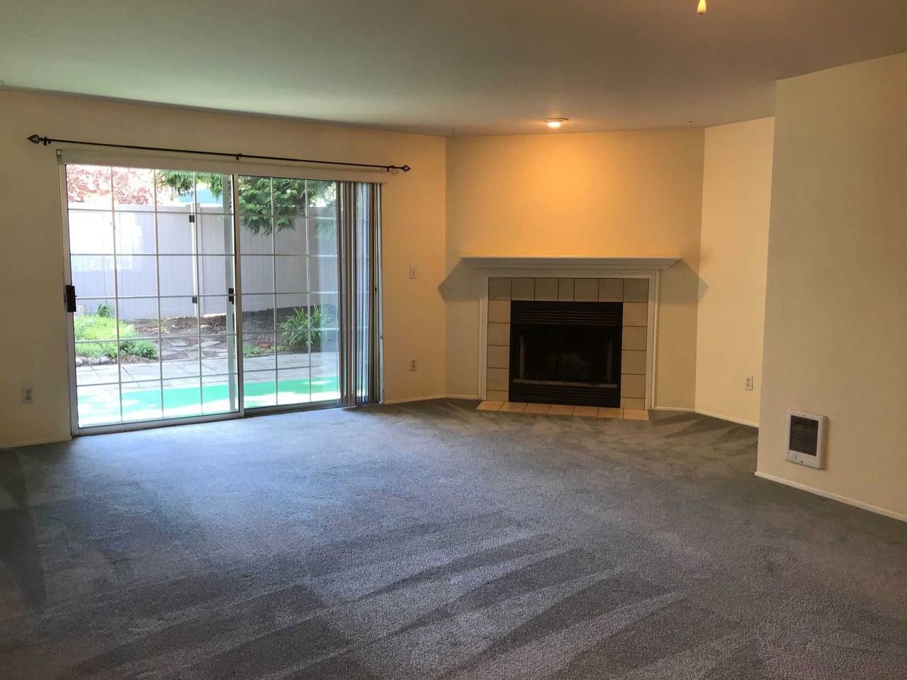 23928 57th Ct S C2 - Photo 2 of 6