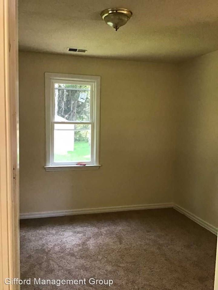 6374 Partridge St - Photo 3 of 25