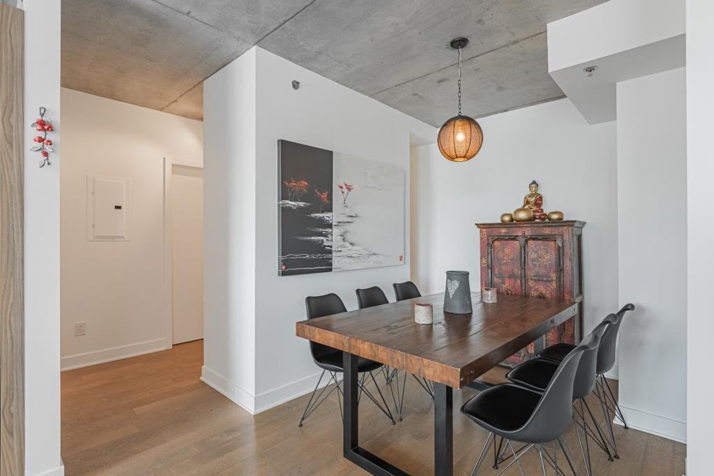 235 Rue Peel #1216 - Photo 3 of 9