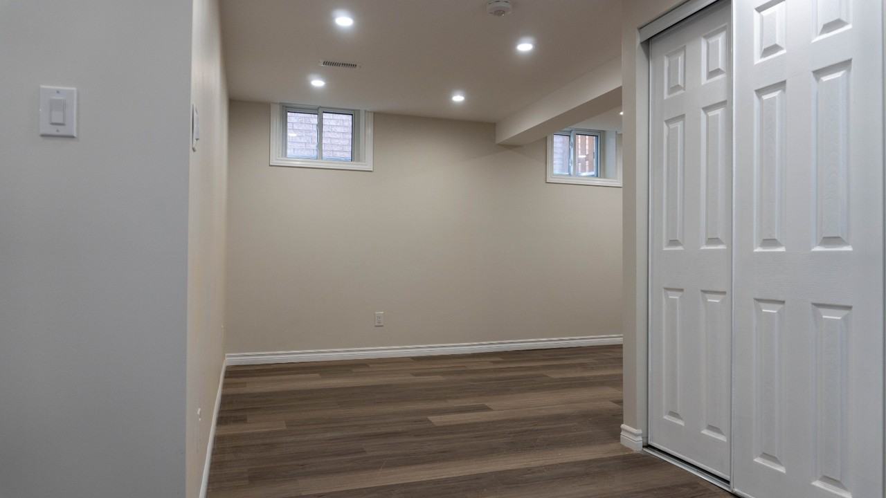 Derry Rd & Tenth Line - Photo 3 of 8