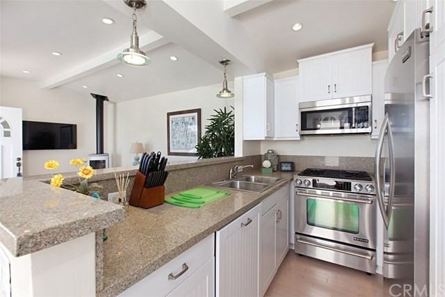 2784 Highland Way - Photo 2 of 11