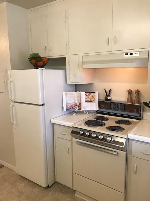 Sandalwood Apartments - Photo 3 of 9