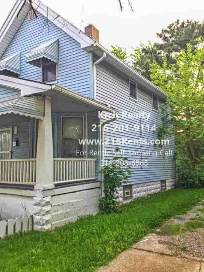 3637 E 105th St - Photo 3 of 17