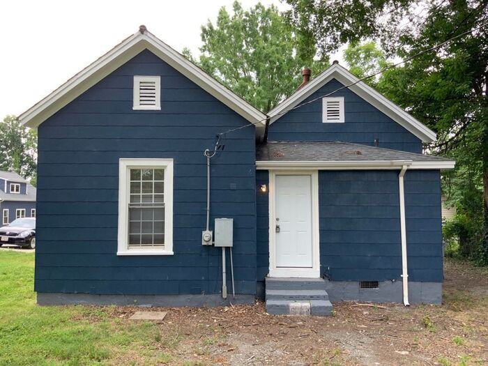 1201 Pamlico St - Photo 2 of 12