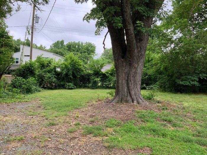 1201 Pamlico St - Photo 3 of 12