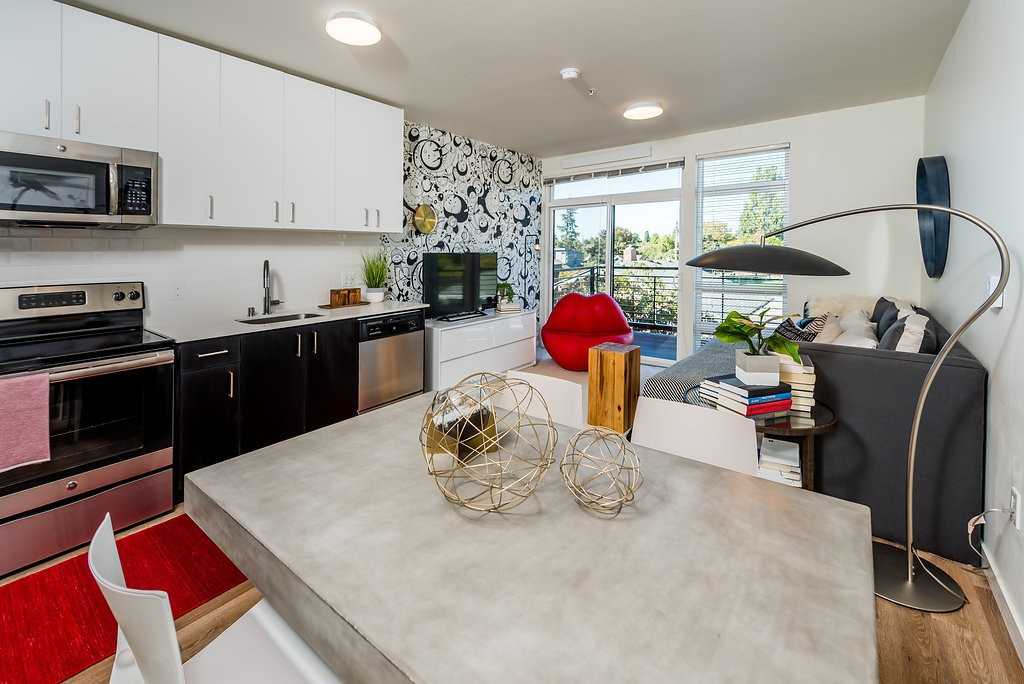 Prexy Apartments - Photo 2 of 20