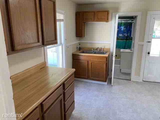 Willow St - Photo 2 of 7