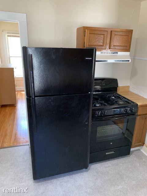 Willow St - Photo 3 of 7