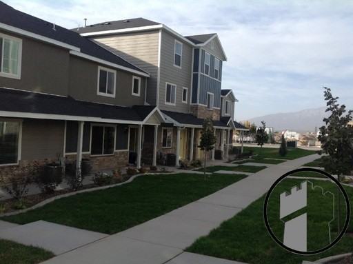 276 N 725 W St - Photo 2 of 11