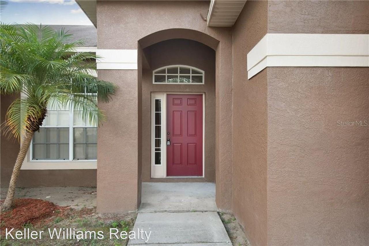 12032 Timberhill Dr - Photo 2 of 27