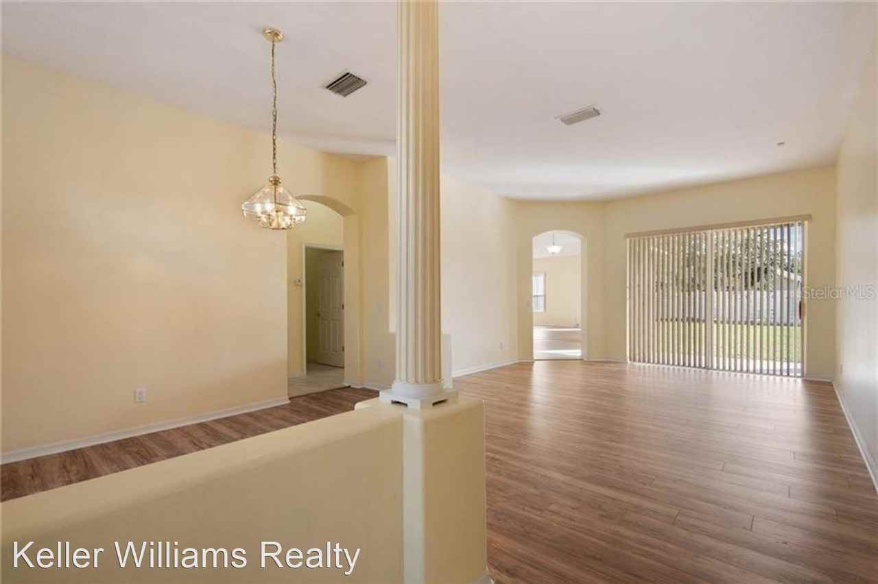 12032 Timberhill Dr - Photo 3 of 27