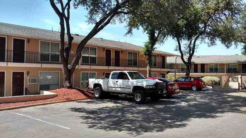 1201 E Mulberry Ave - Photo 7 of 30